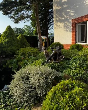 Butik 350m Od Plazy فندق أوسترونيه مورسكية