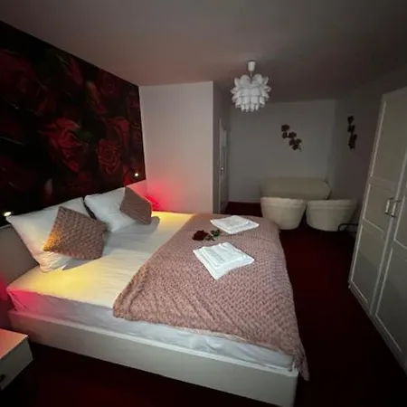 Dw Butik Hotel 300M Od Plazy