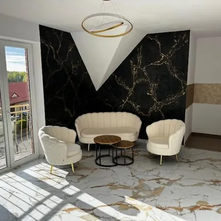 Butik 350m Od Plazy Hotel