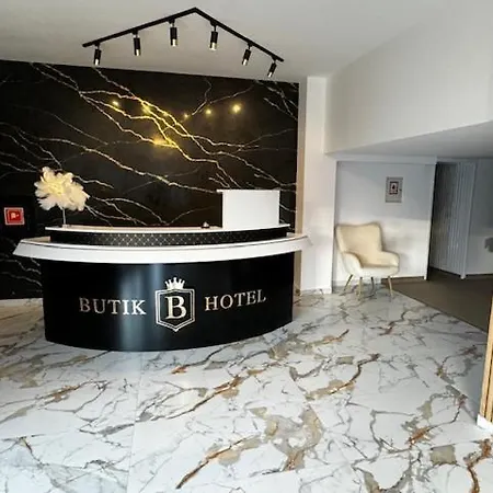 Butik 350m Od Plazy فندق *