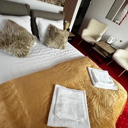 Butik 350m Od Plazy Hotel