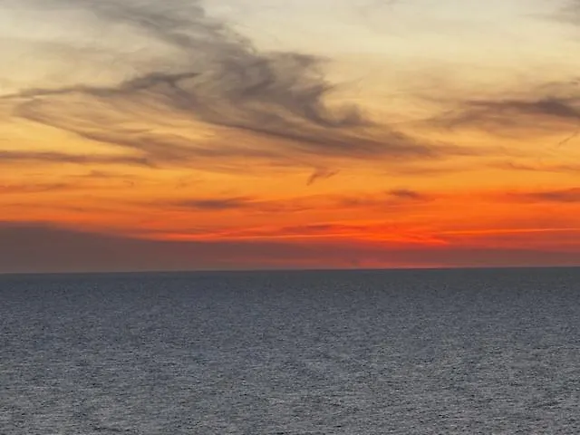 Butik 350m Od Plazy Hotel