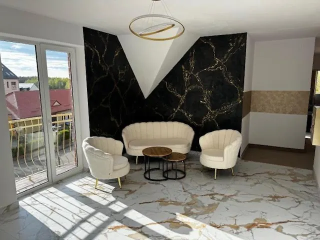 Butik 350m Od Plazy Hotel