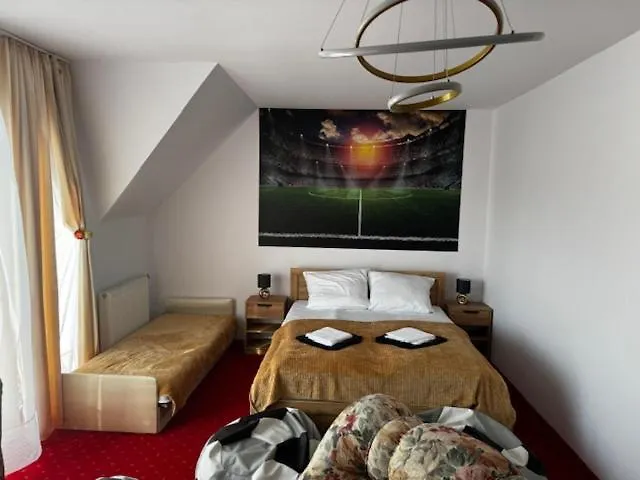 Butik 350m Od Plazy Hotel