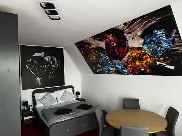 Butik 350m Od Plazy *